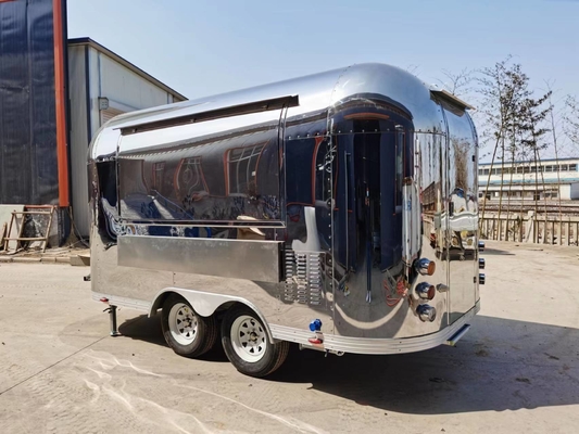 Vente chaude Airstream Fast Food Trailer Food Truck standard avec cuisine complète à vendre